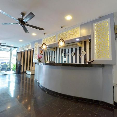Chaplin Inn Pattaya Εξωτερικό φωτογραφία
